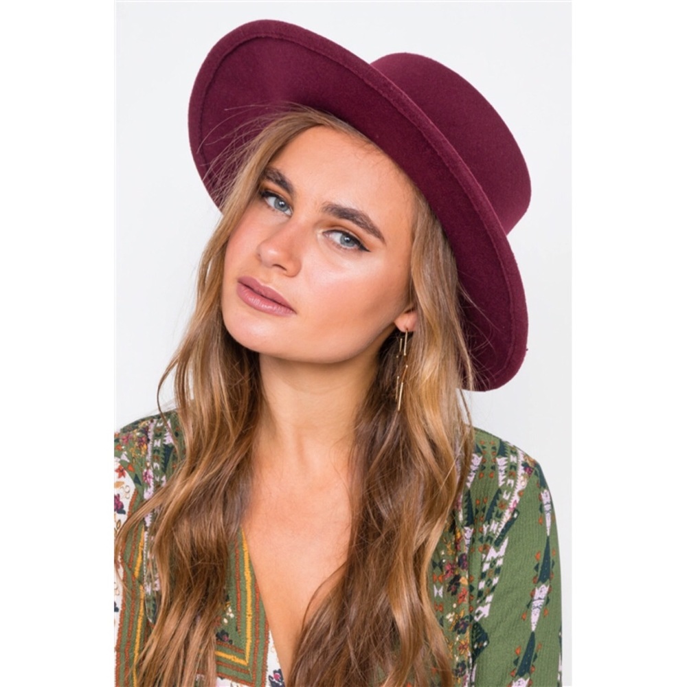 BURGUNDY FEDORA HAT
